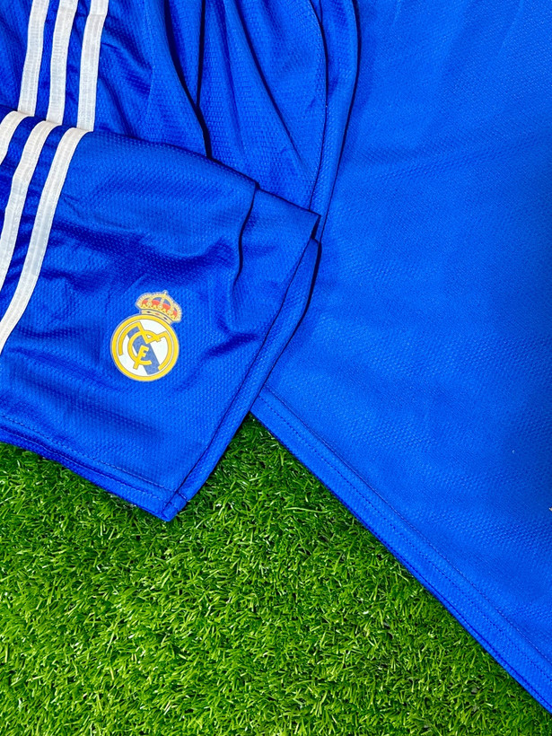 پیراهن شورت سوم رئال مادرید