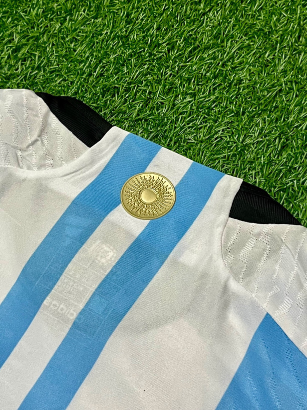 لباس اول آرژانیتن